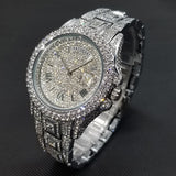 新しいメンズ高級フルダイヤモンドシルバークォーツ腕時計ヒップホップアイスアウト
